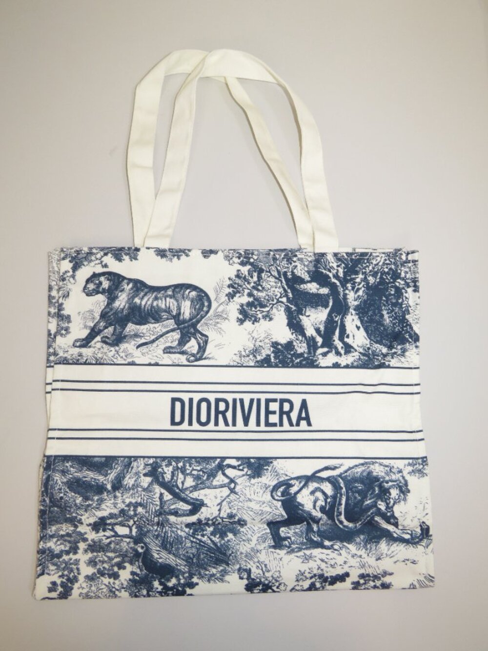 Dior Beauty VIP "Around the World" Navy Tote - Picture 2 of 2